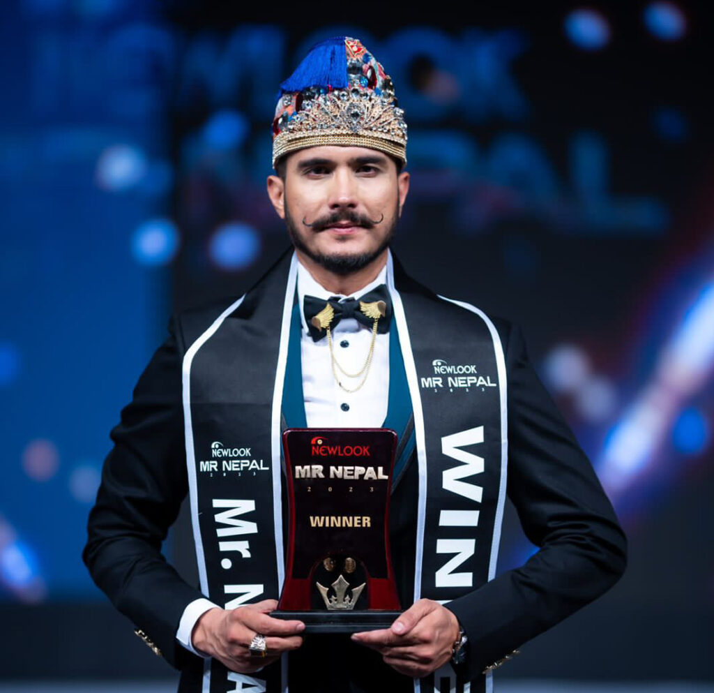 मिस्टर नेपाल-२०२३ को उपाधि समर्पणलाई