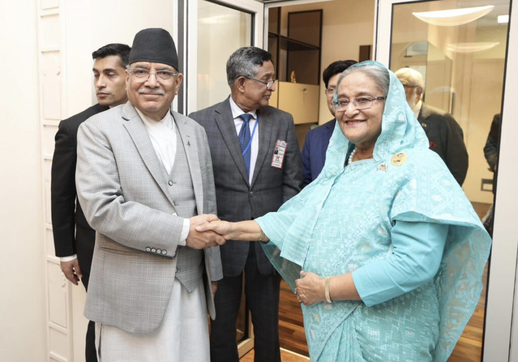 प्रधानमन्त्री प्रचण्ड र बङ्गलादेशका प्रधानमन्त्री हसिनाबीच भेटवार्ता