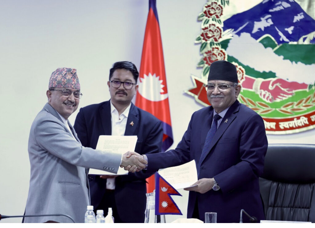 प्रधानमन्त्री र मन्त्रीहरुबीच एकवर्षे कार्यसम्पादन सम्झौता