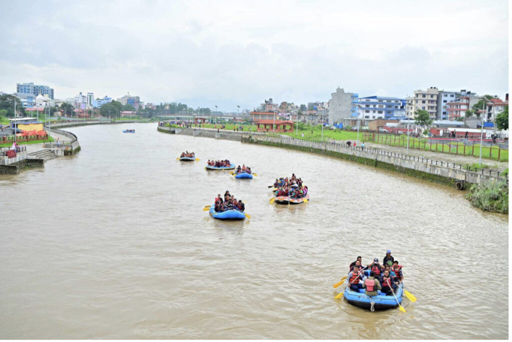 बागमतीमा र्‍याफ्टिङ (तस्वीरहरू)