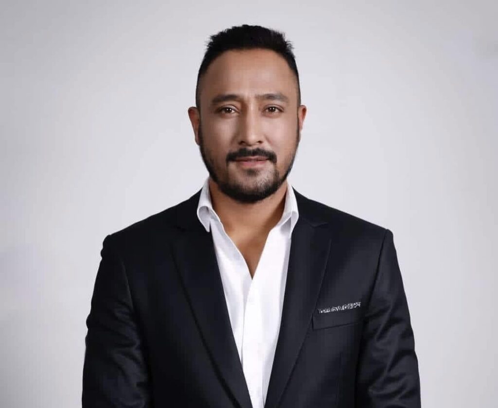 क्रिकेट सङ्घको सचिवमा उम्मेदवारी दिने पारस खड्काको घोषणा