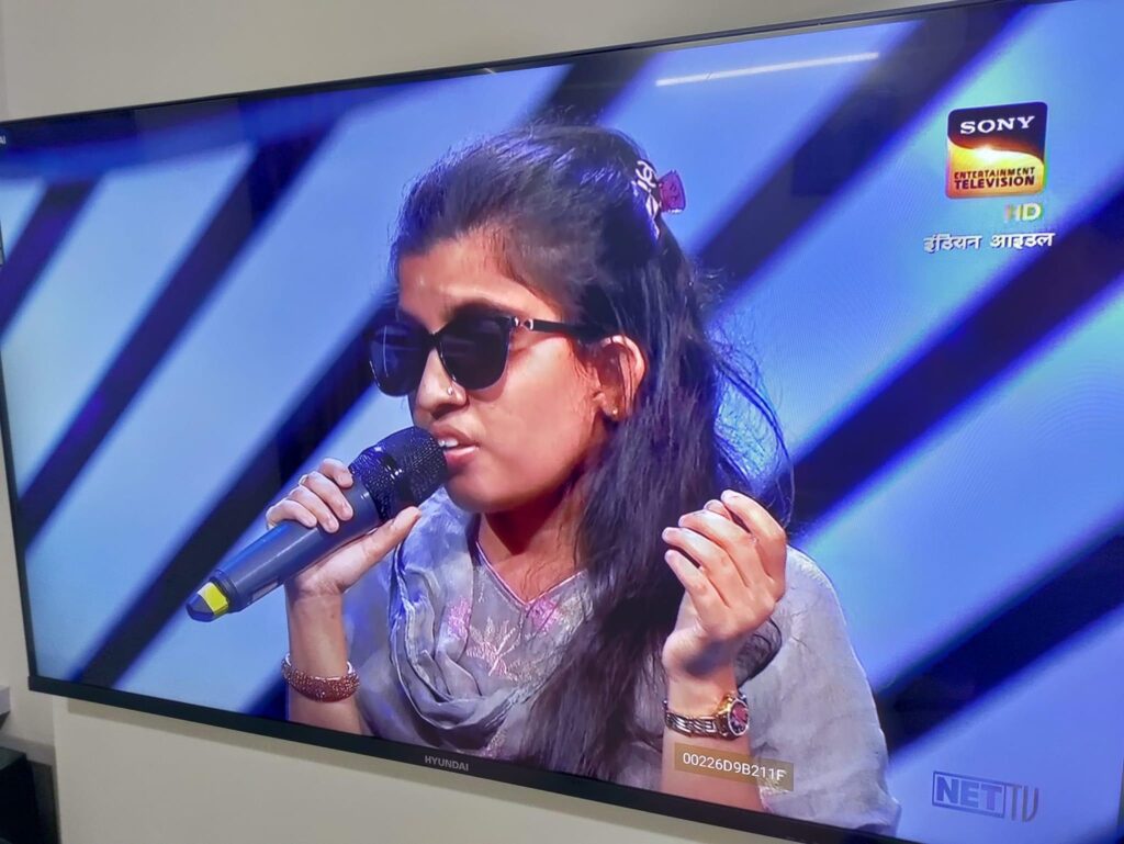 इण्डियन आइडलको उत्कृष्ट १५ मा मेनुका पौडेल छनोट