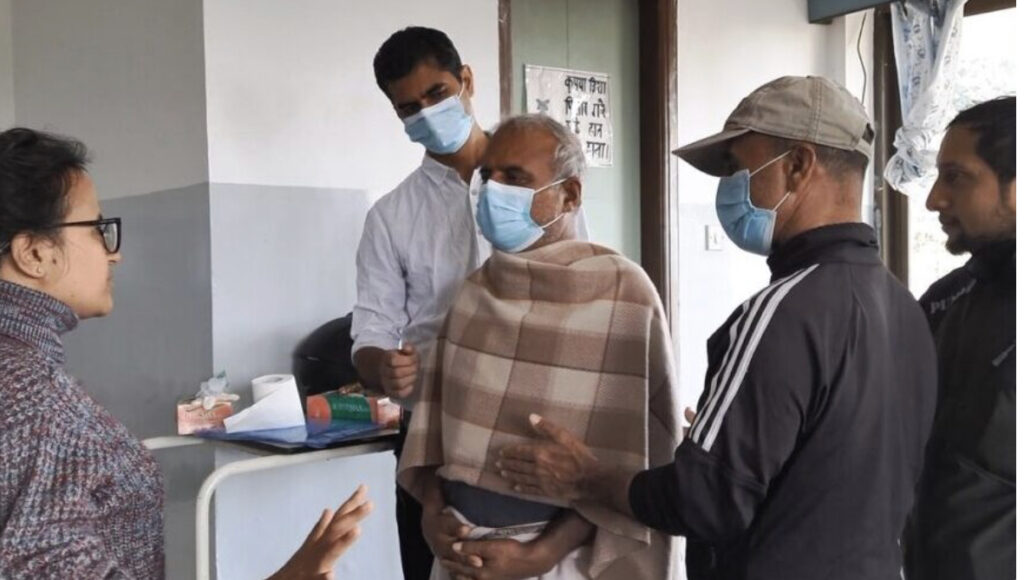 अस्पतालबाट डिस्चार्ज भए कलाकार प्रकाश घिमिरे