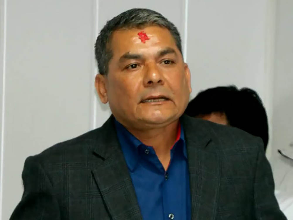 दुर्गा प्रसाईंले नागरिक सरकार घोषणा गर्दै, प्रधानमन्त्री आफैँ