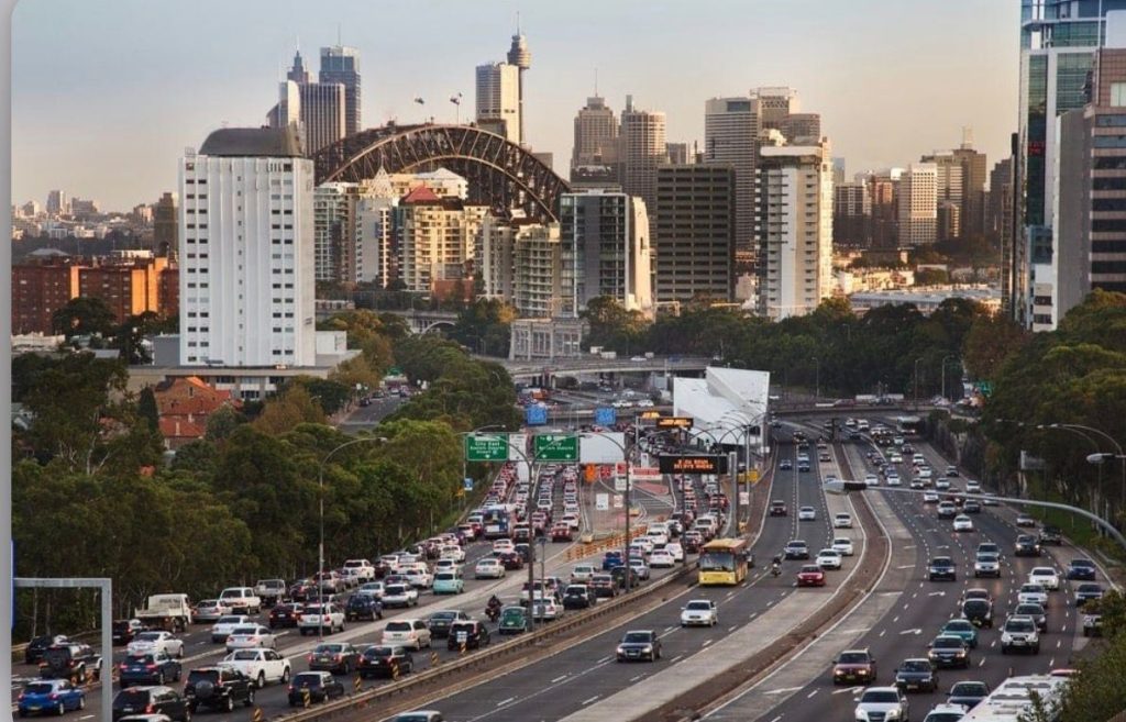 न्यू साउथ वेल्स (NSW) मा विदेशी ड्राइभर लाइसेन्सधारीका लागि नयाँ नियम लागू हुँदै